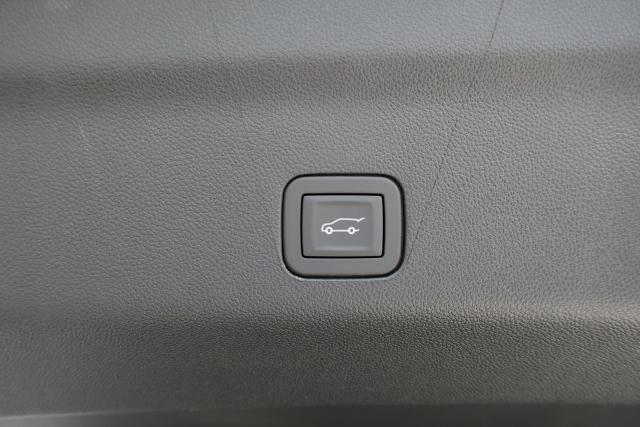 new 2025 Chevrolet Suburban car, priced at $89,851
