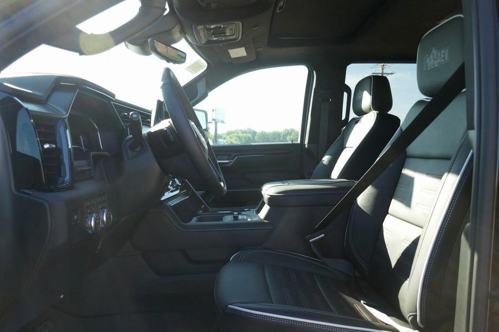 new 2025 GMC Sierra 2500 car, priced at $96,737