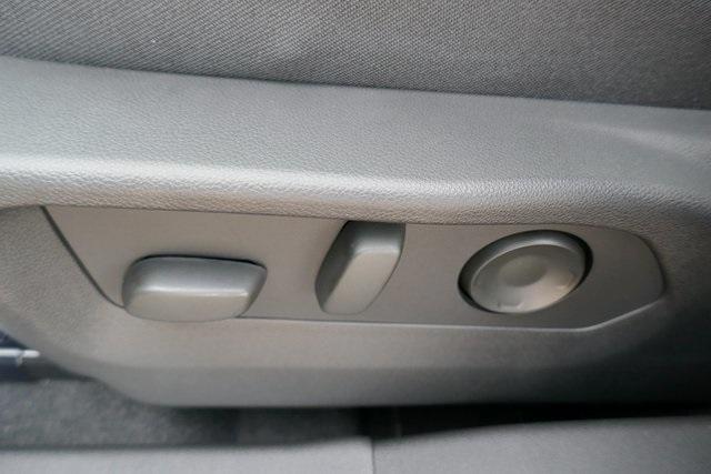 new 2025 Buick Envision car, priced at $40,834