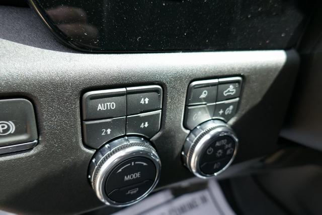 new 2025 GMC Sierra 1500 car, priced at $57,102