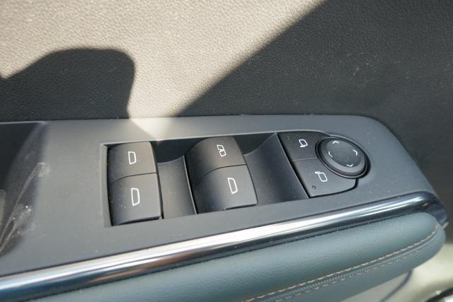 new 2025 GMC Acadia car, priced at $52,330