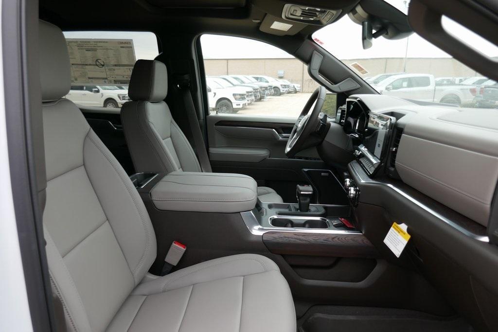 new 2026 GMC Sierra 1500 car, priced at $56,915