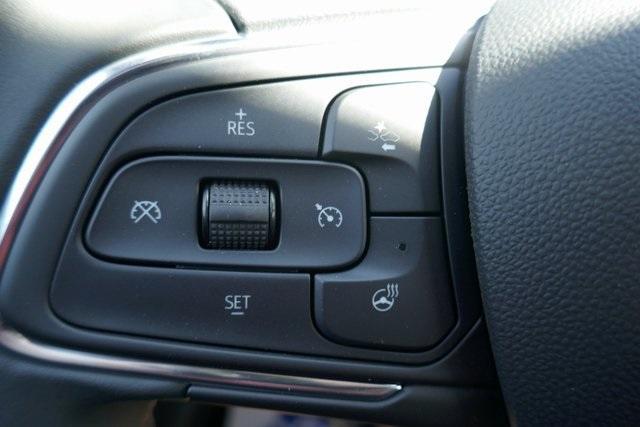 new 2025 Buick Envista car, priced at $26,002