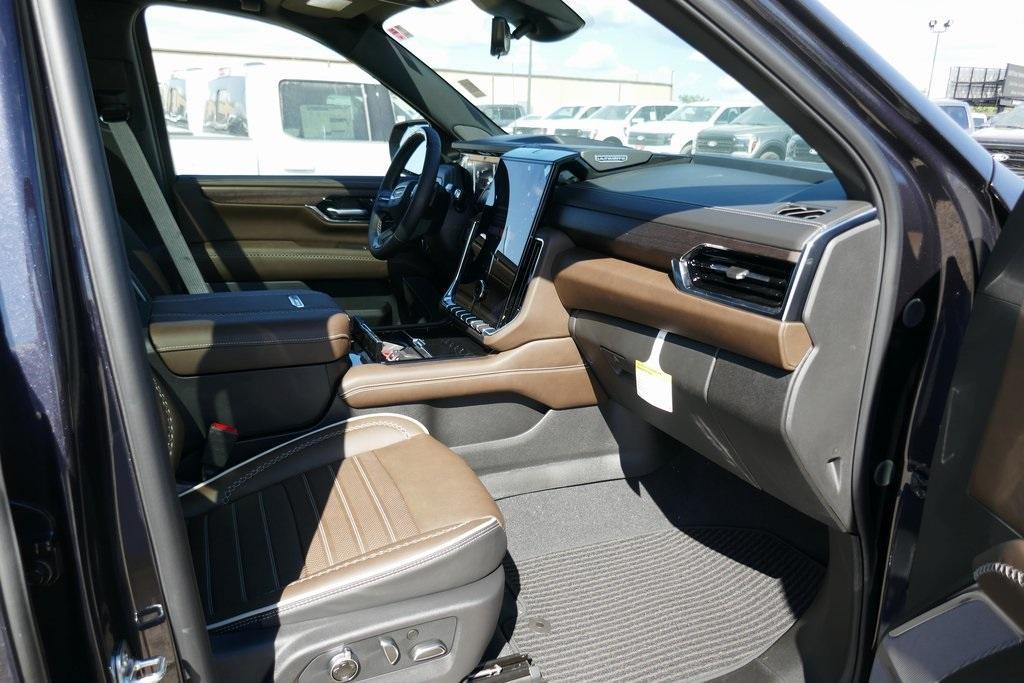 new 2025 GMC Yukon car, priced at $103,090