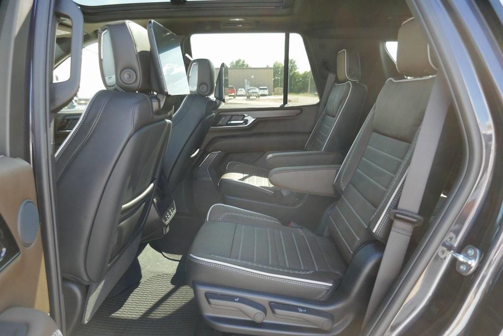 new 2025 GMC Yukon car, priced at $103,090