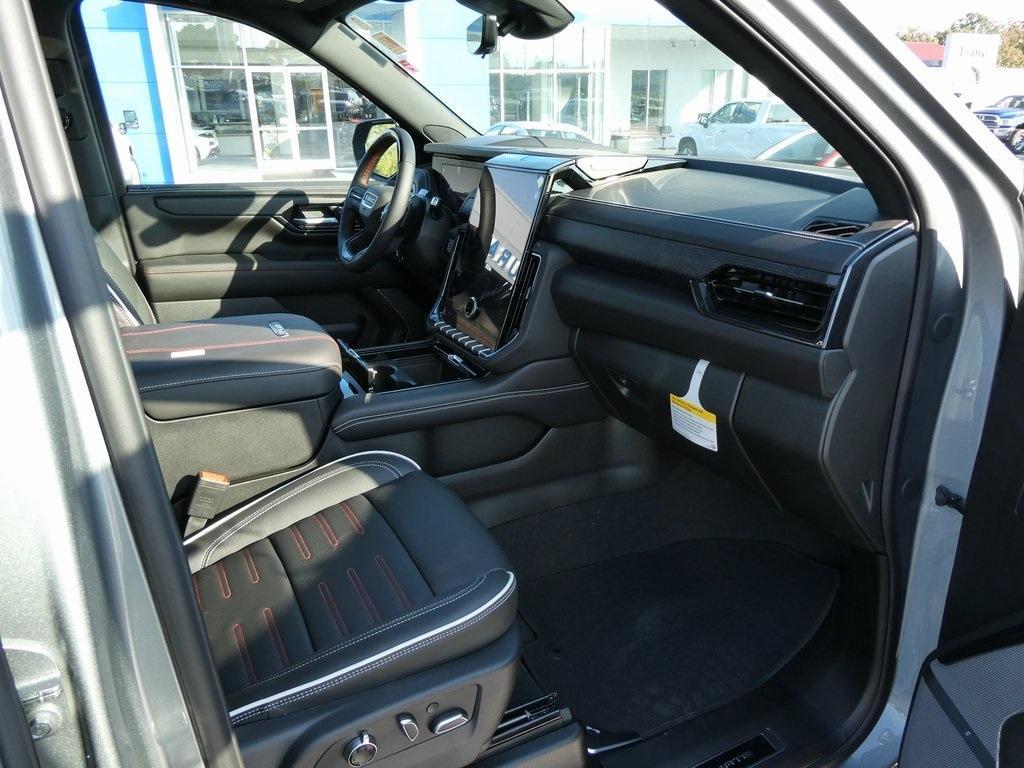 new 2025 GMC Yukon car, priced at $92,386