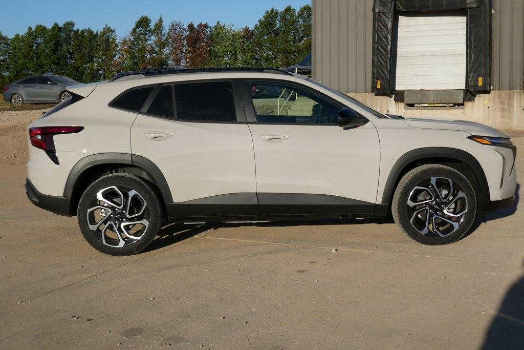 new 2026 Chevrolet Trax car, priced at $27,392