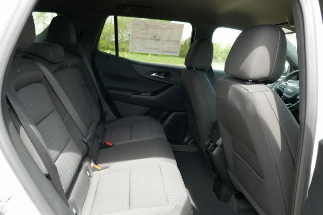 new 2025 Chevrolet Equinox car, priced at $27,607