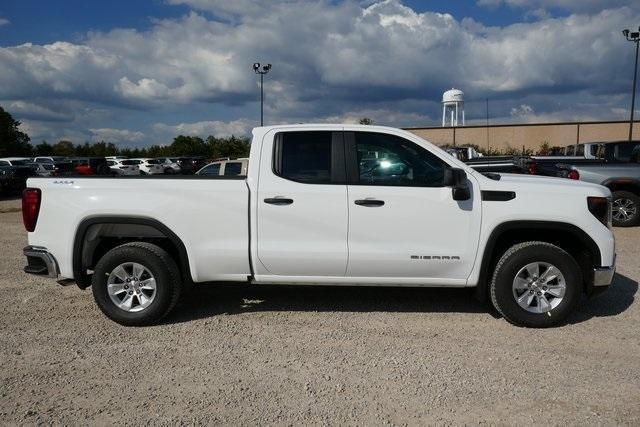 new 2025 GMC Sierra 1500 car, priced at $42,062