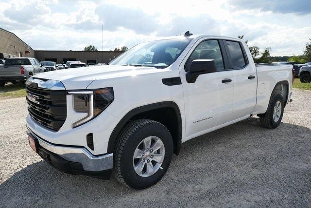 new 2025 GMC Sierra 1500 car, priced at $42,062