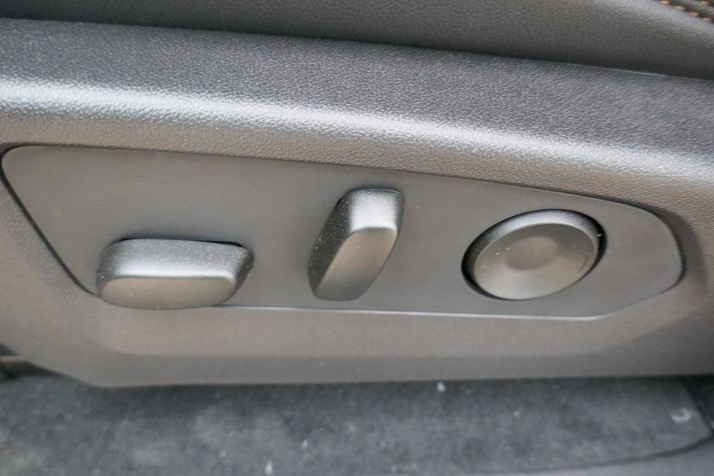 new 2025 GMC Canyon car, priced at $44,811