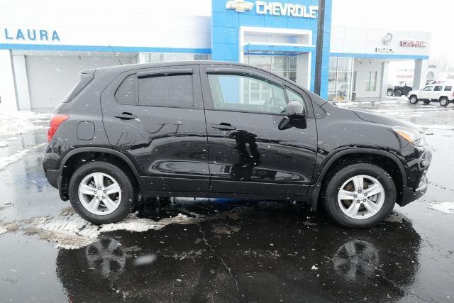 used 2022 Chevrolet Trax car, priced at $15,995