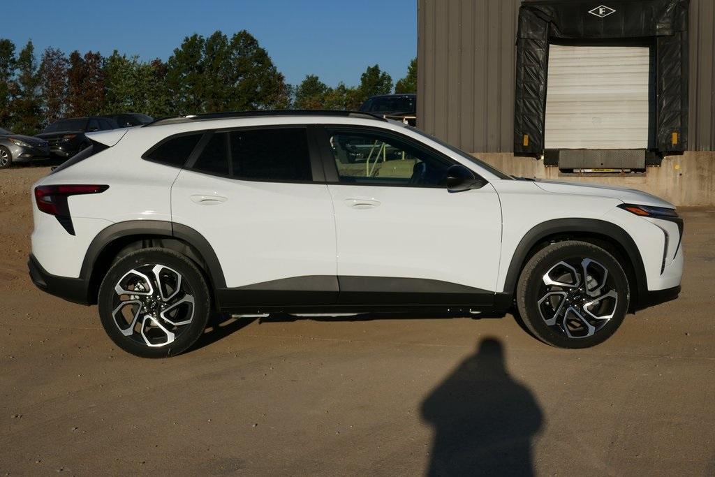 new 2026 Chevrolet Trax car, priced at $27,392