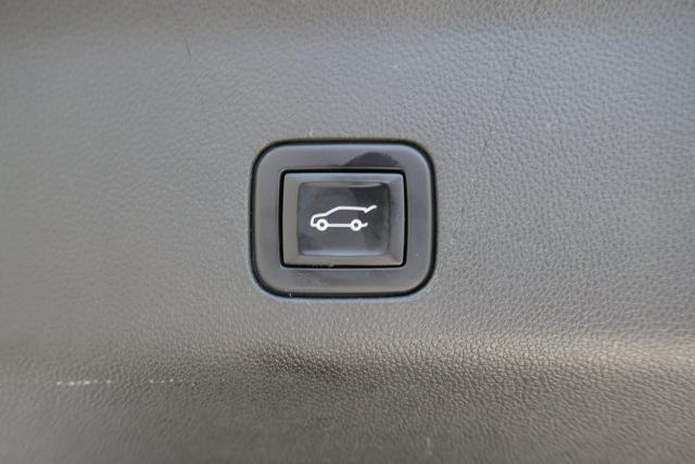 used 2023 GMC Yukon car, priced at $76,995