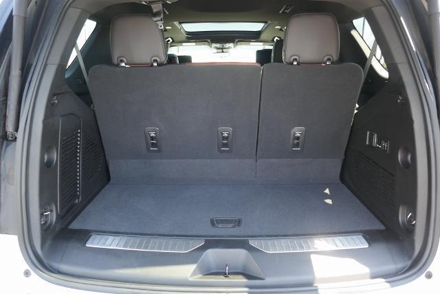 used 2023 GMC Yukon car, priced at $76,995