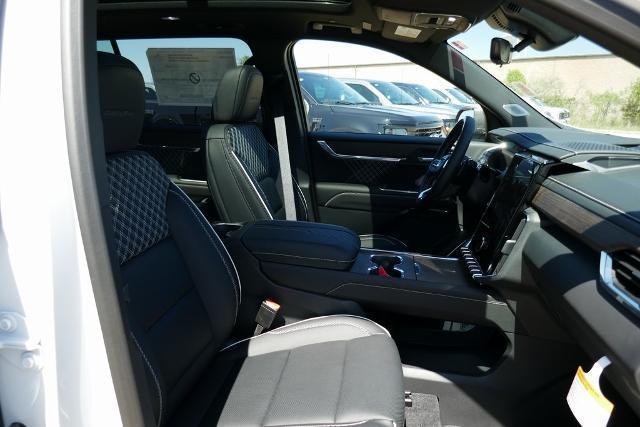 new 2025 GMC Acadia car, priced at $62,020