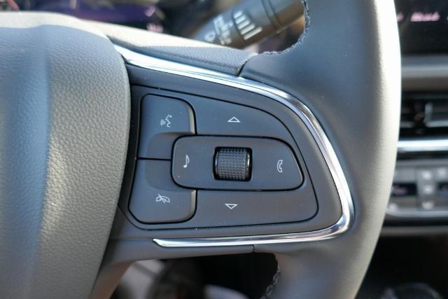 new 2025 Buick Envista car, priced at $28,072