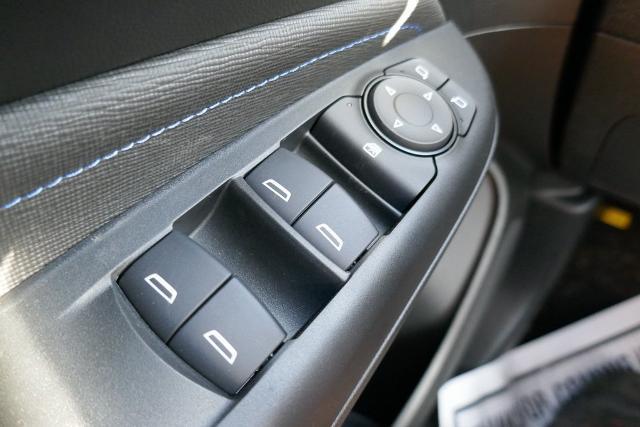 new 2025 Buick Envista car, priced at $28,072