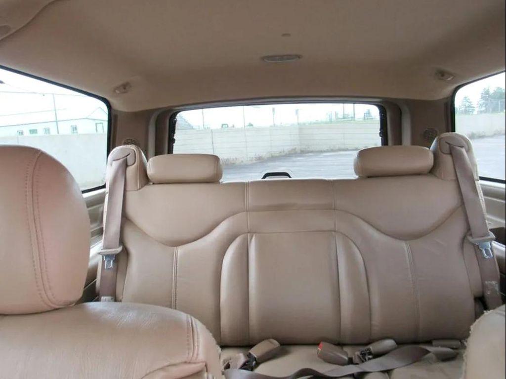 used 2000 GMC Yukon XL car, priced at $9,803