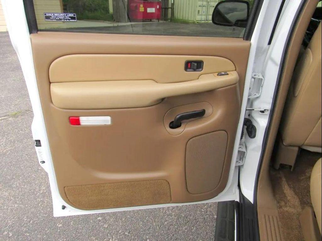 used 2000 GMC Yukon XL car, priced at $9,803