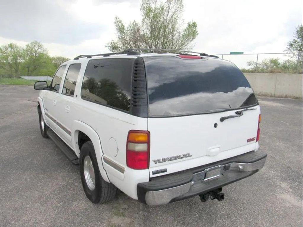 used 2000 GMC Yukon XL car, priced at $9,803