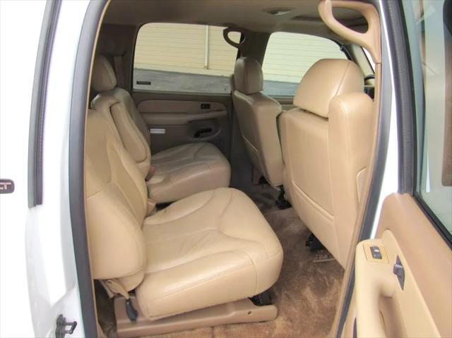 used 2000 GMC Yukon XL car, priced at $11,800