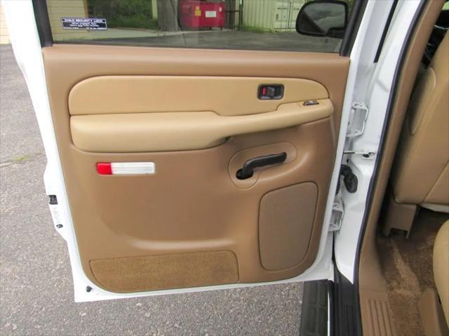 used 2000 GMC Yukon XL car, priced at $11,800