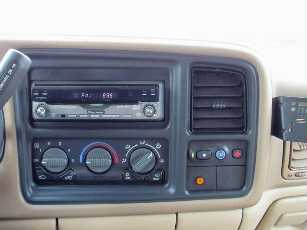 used 2000 GMC Yukon XL car, priced at $9,803