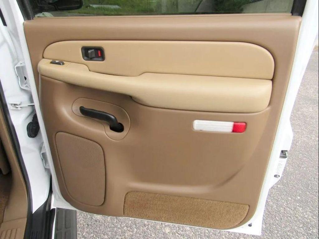 used 2000 GMC Yukon XL car, priced at $9,803