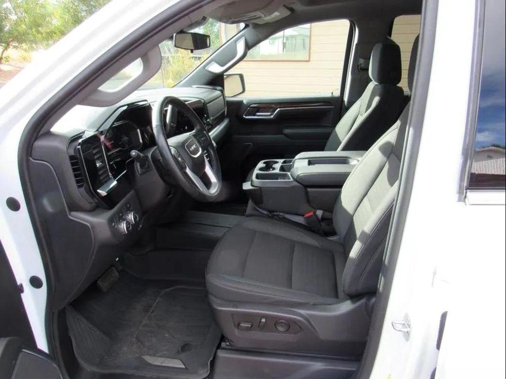 used 2024 GMC Sierra 1500 car, priced at $41,882