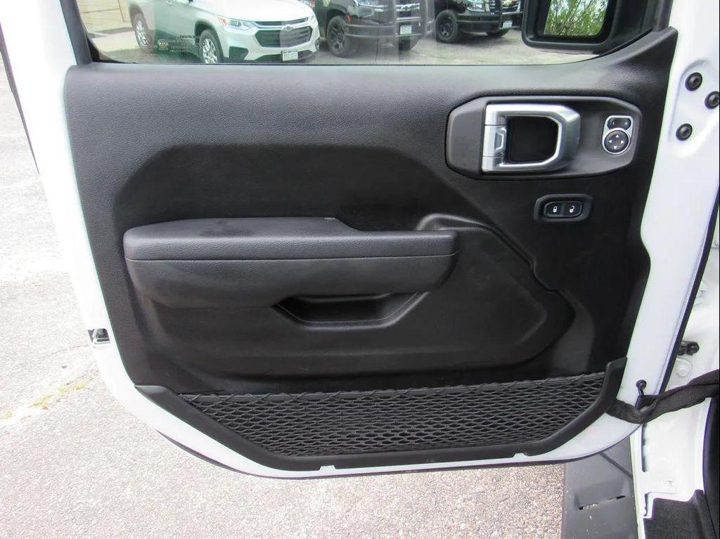 used 2022 Jeep Gladiator car, priced at $36,485