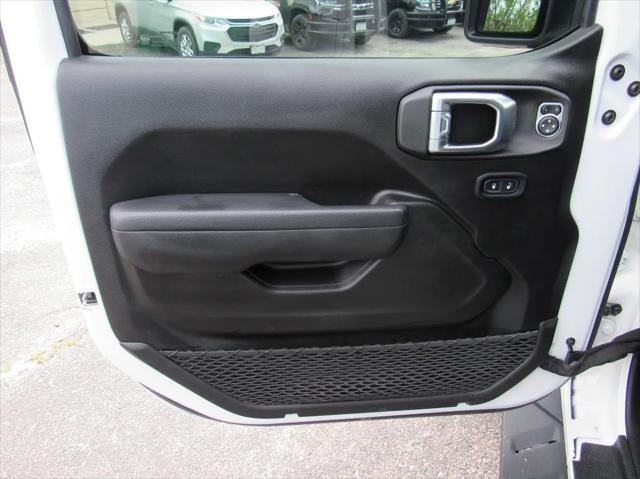 used 2022 Jeep Gladiator car, priced at $38,800