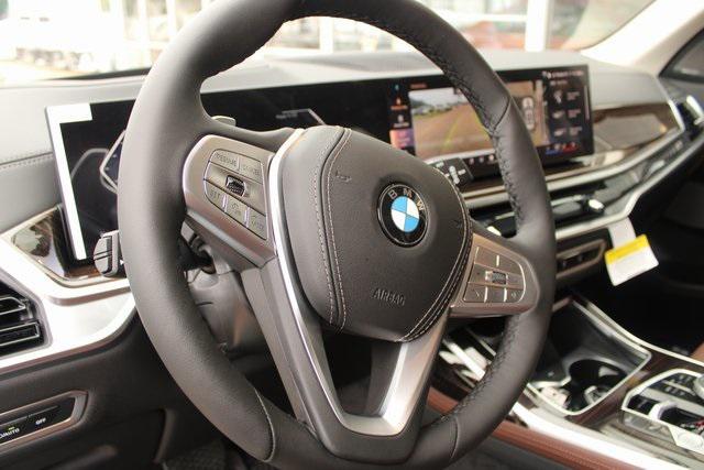 new 2026 BMW X7 car, priced at $93,095