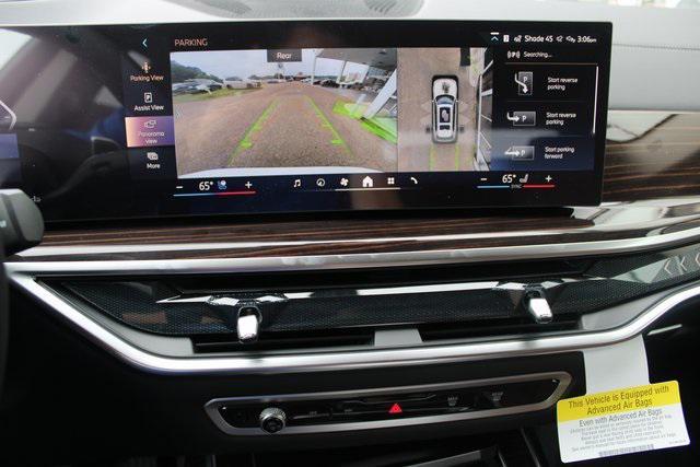 new 2026 BMW X7 car, priced at $93,095