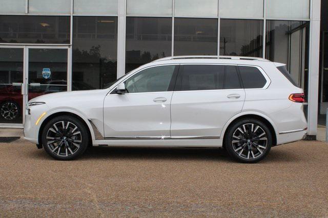 new 2026 BMW X7 car, priced at $93,095