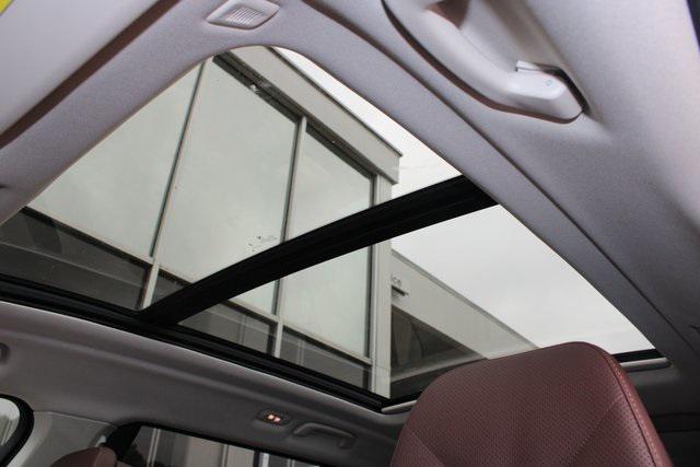 new 2026 BMW X7 car, priced at $93,095