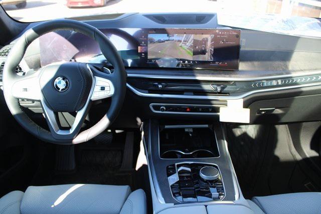 new 2025 BMW X7 car, priced at $87,085