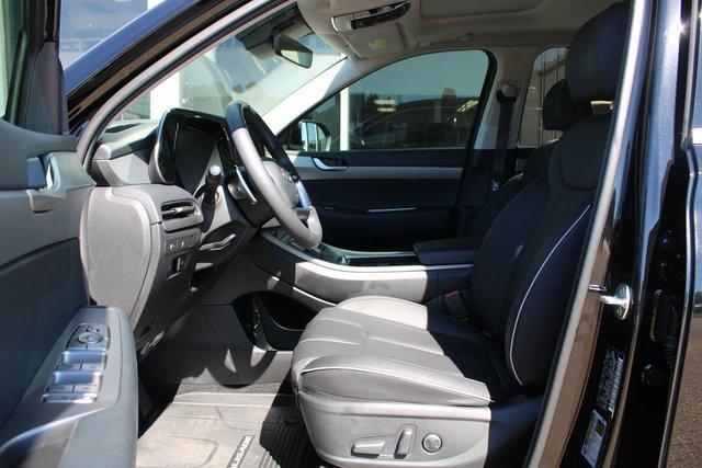 used 2025 Hyundai Palisade car, priced at $37,204