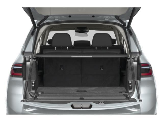 new 2026 BMW X7 car, priced at $123,525