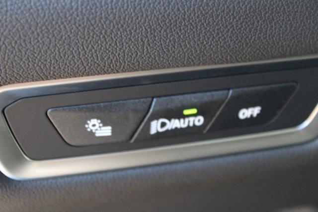 new 2026 BMW X7 car, priced at $92,225