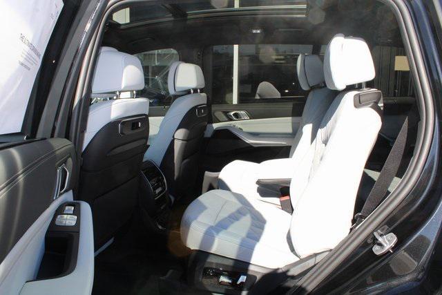 new 2026 BMW X7 car, priced at $95,285