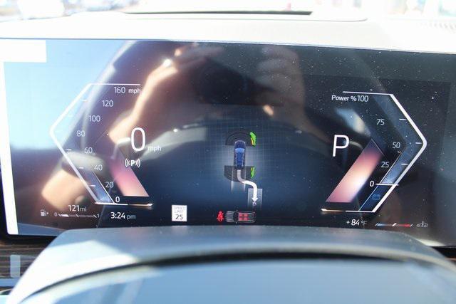 new 2026 BMW X7 car, priced at $95,285