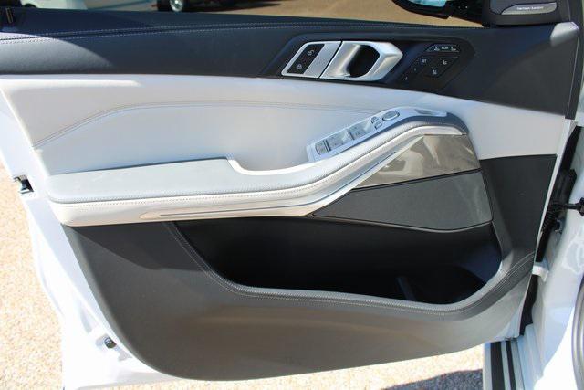used 2025 BMW X7 car, priced at $82,033