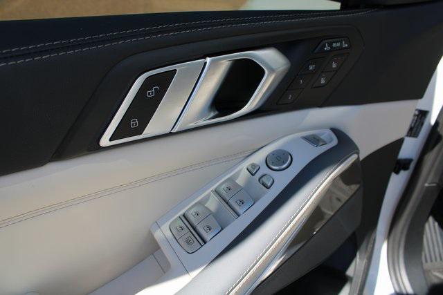 used 2025 BMW X7 car, priced at $82,033
