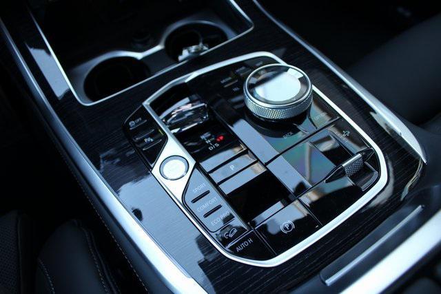 new 2026 BMW X7 car, priced at $122,905