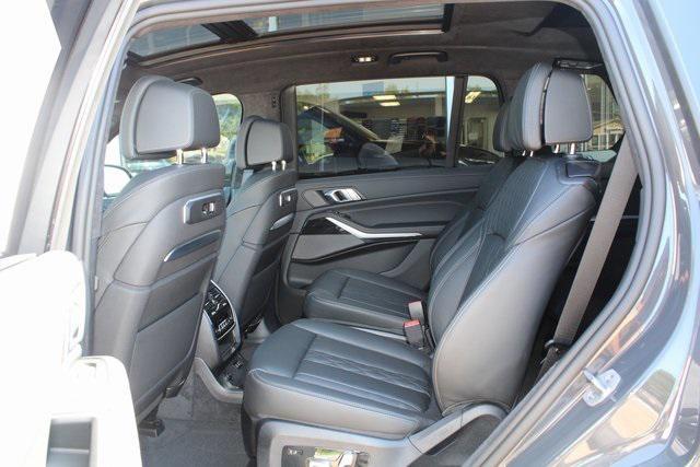 new 2026 BMW X7 car, priced at $122,905