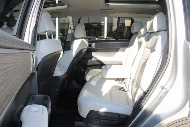 used 2024 Hyundai Santa Fe car, priced at $32,912