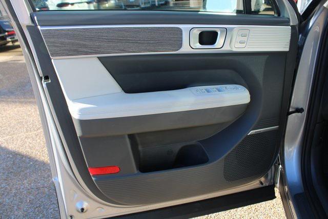 used 2024 Hyundai Santa Fe car, priced at $32,912