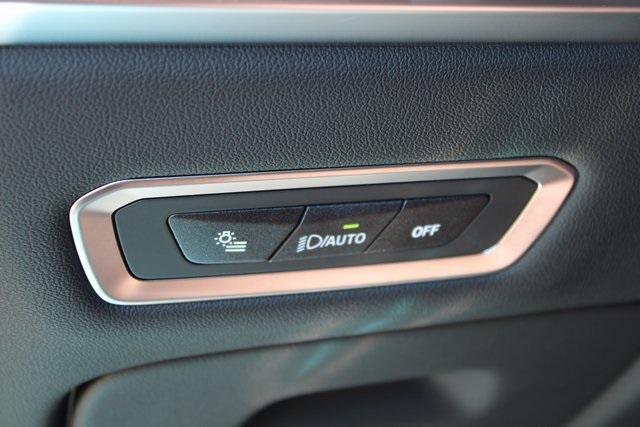 new 2026 BMW X7 car, priced at $93,185