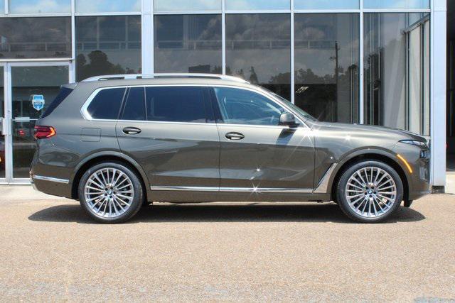 new 2026 BMW X7 car, priced at $93,185